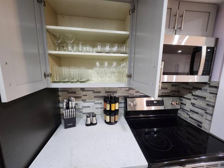 Villa Modern Island Serenity!-pet-friendly