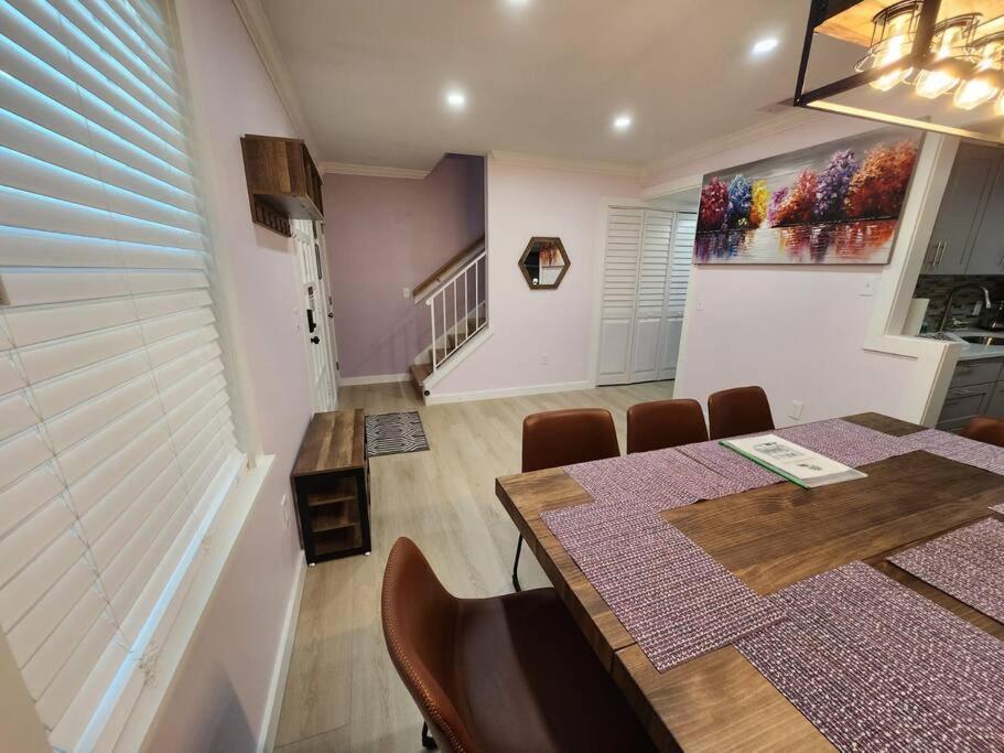 Villa Modern Island Serenity!-pet-friendly *